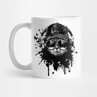 Cute cat listening to music Mug